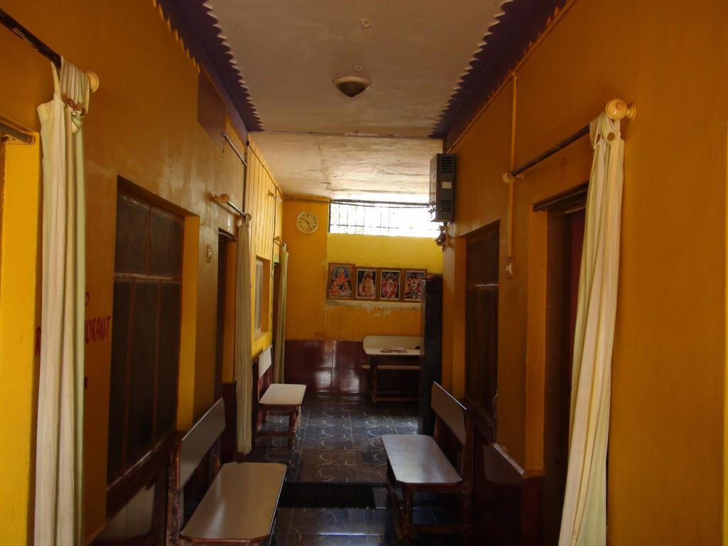 Shambhu Guest House ฮัมปี ภายนอก รูปภาพ
